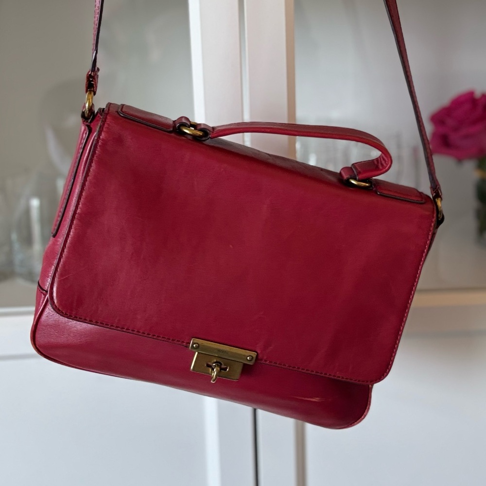 Fossil Red Leather Crossbody • Gold Turn‑Lock • Top Handle - Picture 4 of 16